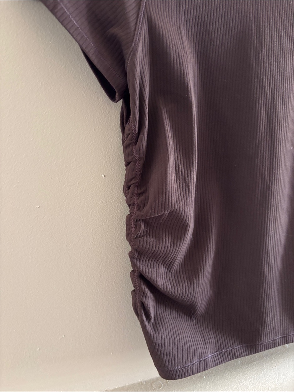 Lululemon All It Takes Ribbed Nulu Tee. Espresso. Size 6. NWT. - Picture 3 of 7